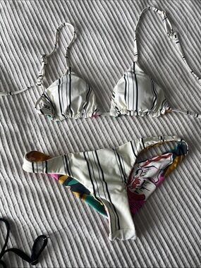 Billabong  White Striped Triangle Bikini with Floral Accent